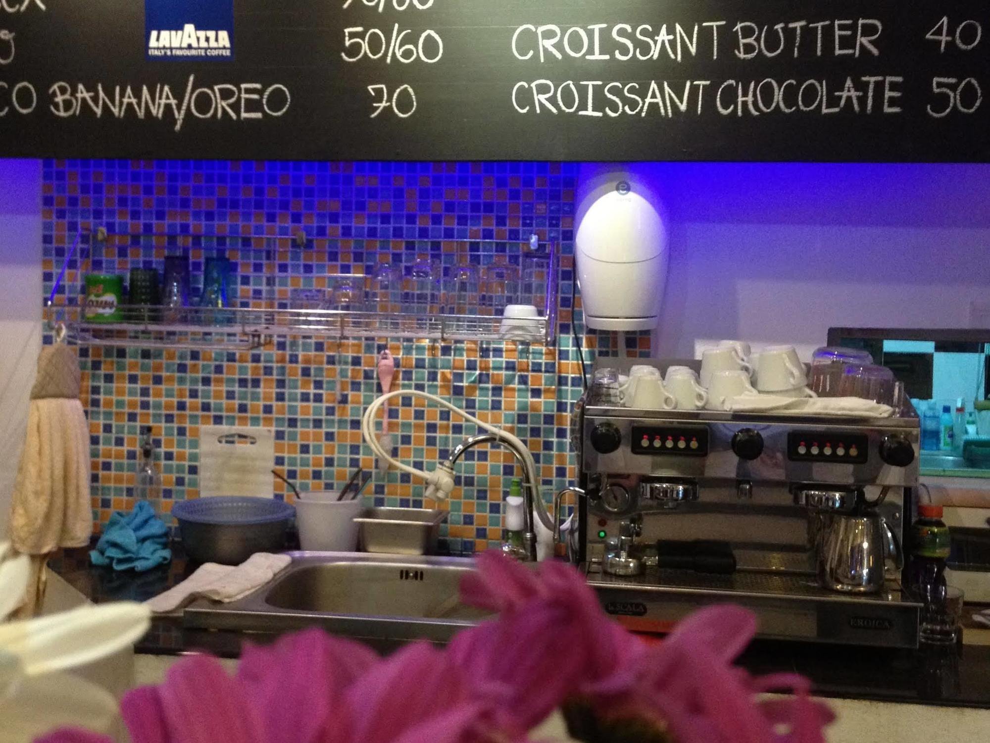Phuket Chic Boutique Hotel מראה חיצוני תמונה