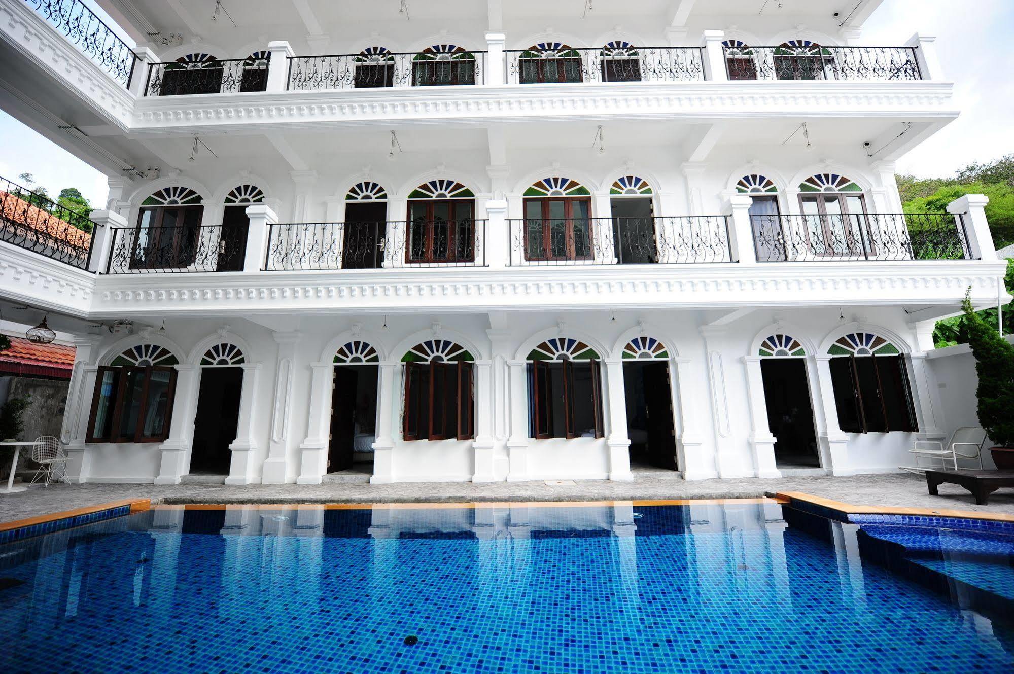 Phuket Chic Boutique Hotel מראה חיצוני תמונה